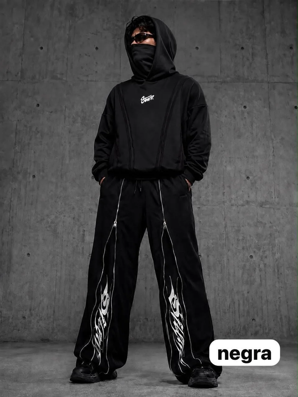 SUDADERA CANGURO NEGRO